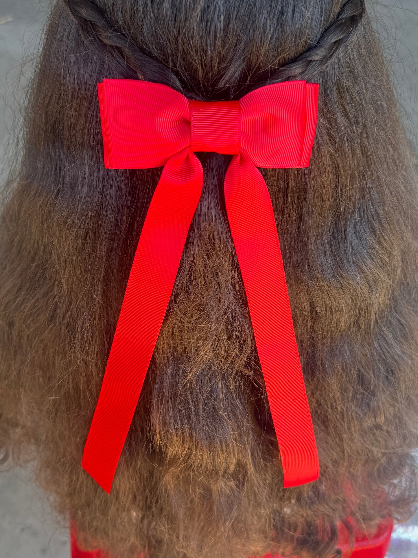 tomato red bow