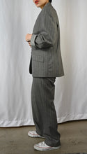 Load image into Gallery viewer, The grey pin striped pants suit
