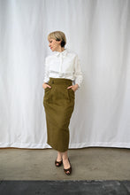 Load image into Gallery viewer, The khaki vintage pencil skirt
