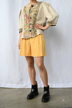 Load image into Gallery viewer, The flower Trachten blouse
