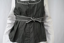 Load image into Gallery viewer, The blouse and vest in one
