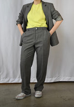 Load image into Gallery viewer, The grey pin striped pants suit
