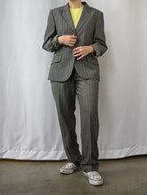 Load image into Gallery viewer, The grey pin striped pants suit
