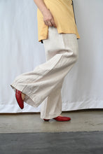 Load image into Gallery viewer, The wide beige pants
