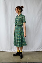 Load image into Gallery viewer, The 60s/70s green skirt set
