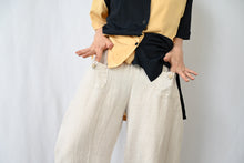 Load image into Gallery viewer, The wide beige pants
