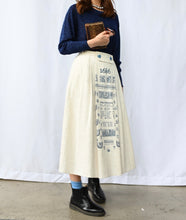 Load image into Gallery viewer, The linen skirt with print
