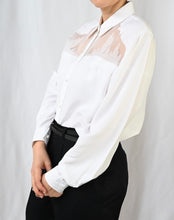 Load image into Gallery viewer, The white lace detail blouse
