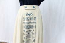 Load image into Gallery viewer, The linen skirt with print
