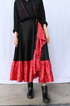 Load image into Gallery viewer, The flamenco skirt
