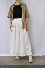 Load image into Gallery viewer, The white long Trachten skirt
