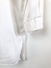 Load image into Gallery viewer, The white lace collar blouse
