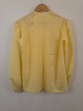 Load image into Gallery viewer, The pastel yellow vintage blouse
