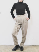 Load image into Gallery viewer, The beige high waist slacks
