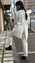 Load image into Gallery viewer, The white pants suit with stitching
