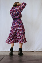 Load image into Gallery viewer, The purple dress with belt
