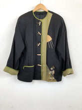 Load image into Gallery viewer, The linen hiker man jacket
