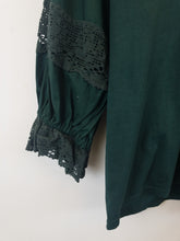 Load image into Gallery viewer, The forest green crochet cotton top
