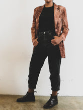 Load image into Gallery viewer, The elegant brown blazer
