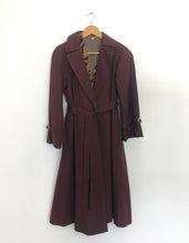 Load image into Gallery viewer, The wine red 2-way trenchcoat
