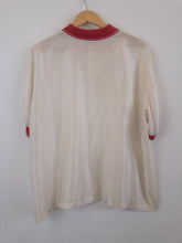 Load image into Gallery viewer, The silky top with red details
