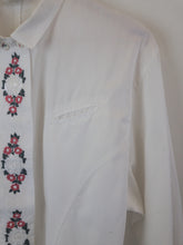 Load image into Gallery viewer, The white Trachten blouse, red stitching
