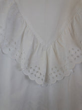 Load image into Gallery viewer, The 90s/2000s lace blouse
