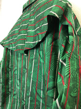 Load image into Gallery viewer, The green sea shell pattern jacket
