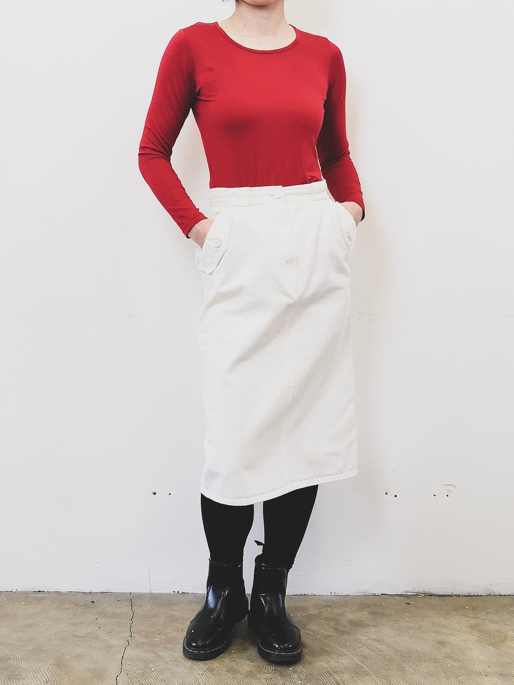 The white denim skirt with pockets