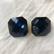 Load image into Gallery viewer, The sapphire blue earrings
