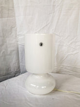 Load image into Gallery viewer, The white table lamp
