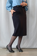 Load image into Gallery viewer, The navy blue vintage skirt
