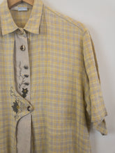 Load image into Gallery viewer, The yellow beige unisex linen shirt
