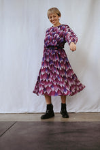 Load image into Gallery viewer, The purple dress with belt
