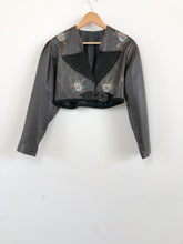 Load image into Gallery viewer, The unique 80s short leather jacket
