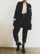 Load image into Gallery viewer, The light 90s black blazer jacket
