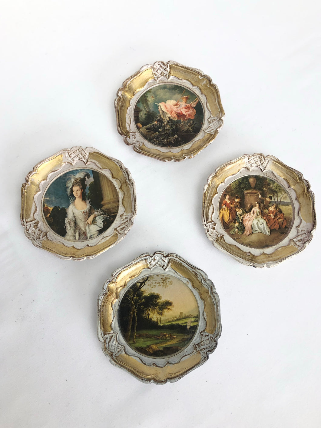 The Florentine coasters with baroque images