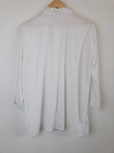 Load image into Gallery viewer, The white lace collar blouse
