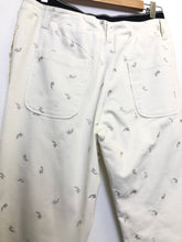 Load image into Gallery viewer, The white pants suit with stitching
