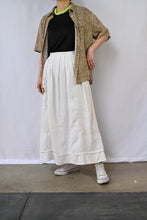 Load image into Gallery viewer, The white long Trachten skirt
