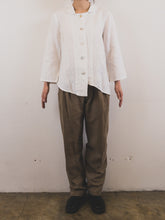 Load image into Gallery viewer, The double Peter Pan collar linen blouse
