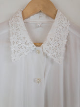 Load image into Gallery viewer, The white lace collar blouse
