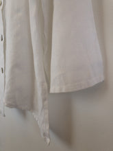 Load image into Gallery viewer, The double Peter Pan collar linen blouse
