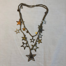 Load image into Gallery viewer, The star necklace
