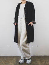 Load image into Gallery viewer, The long black Swedish linen jacket
