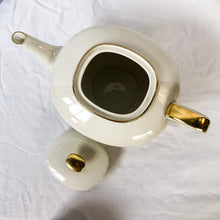 Load image into Gallery viewer, The vintage tea / coffee pot (small)
