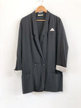 Load image into Gallery viewer, The light 90s black blazer jacket
