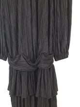 Load image into Gallery viewer, The black 20s style dress
