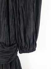 Load image into Gallery viewer, The black 20s style dress
