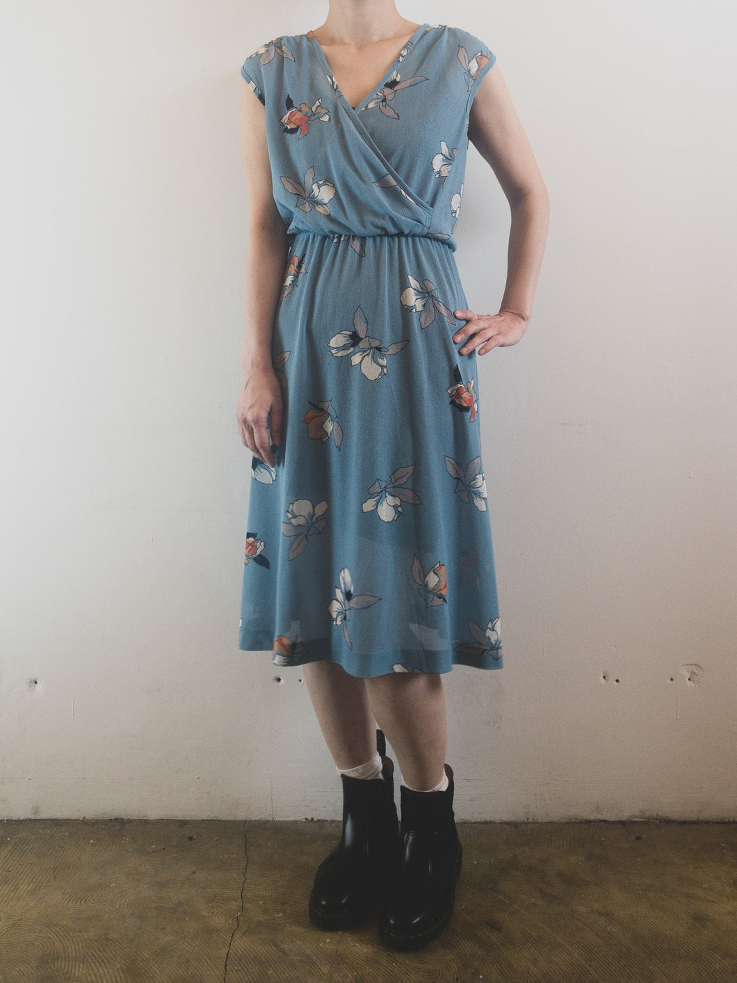 The French vintage thin blue dress